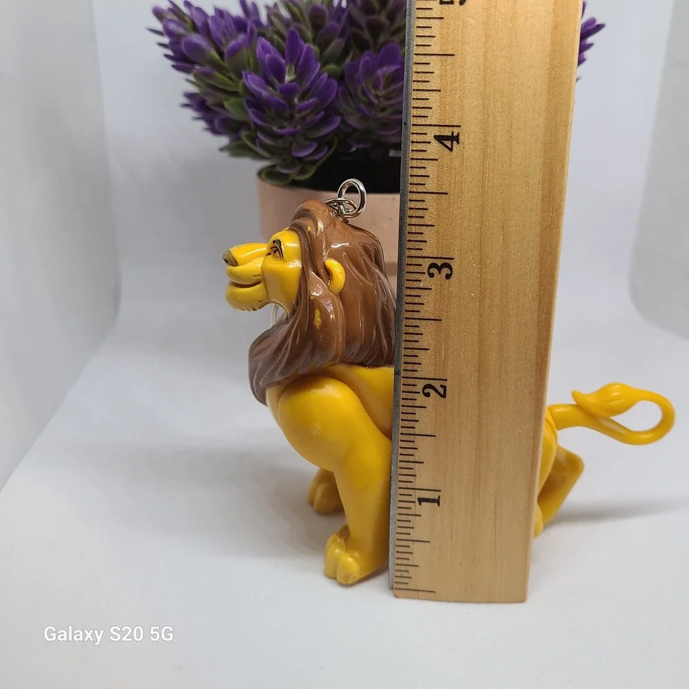 Burger King Corp Lion King Simba Keychain Toy Collectible Pre-Owned Unisex Gifts